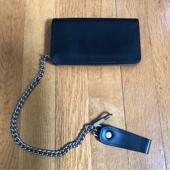 Dodson Leather Chain Wallet - Picture 8 of 9